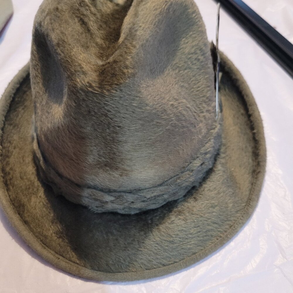 Canadian Beaver Hat size medium